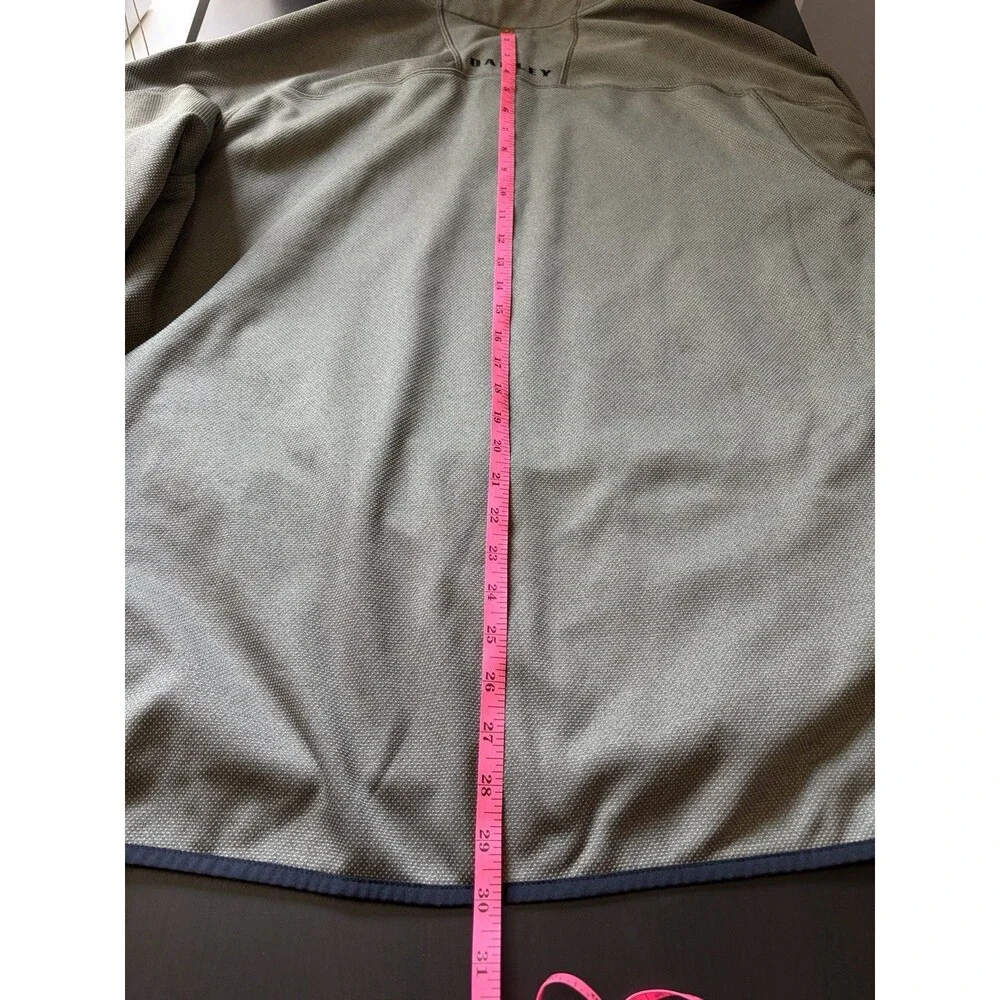 Oakley mens xxl